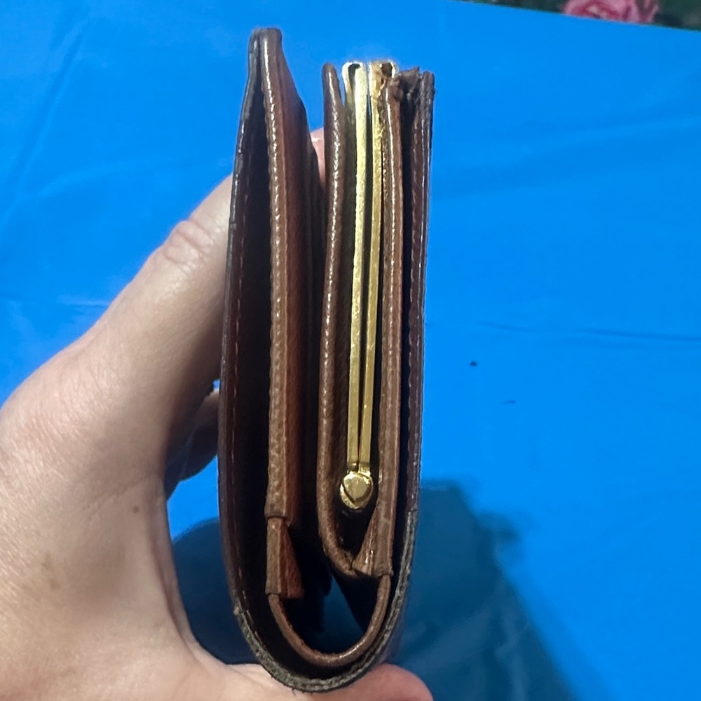 Louis Vuitton Monogram  Wallet  Brown with Gold KISS Lock - Picture 4 of 12